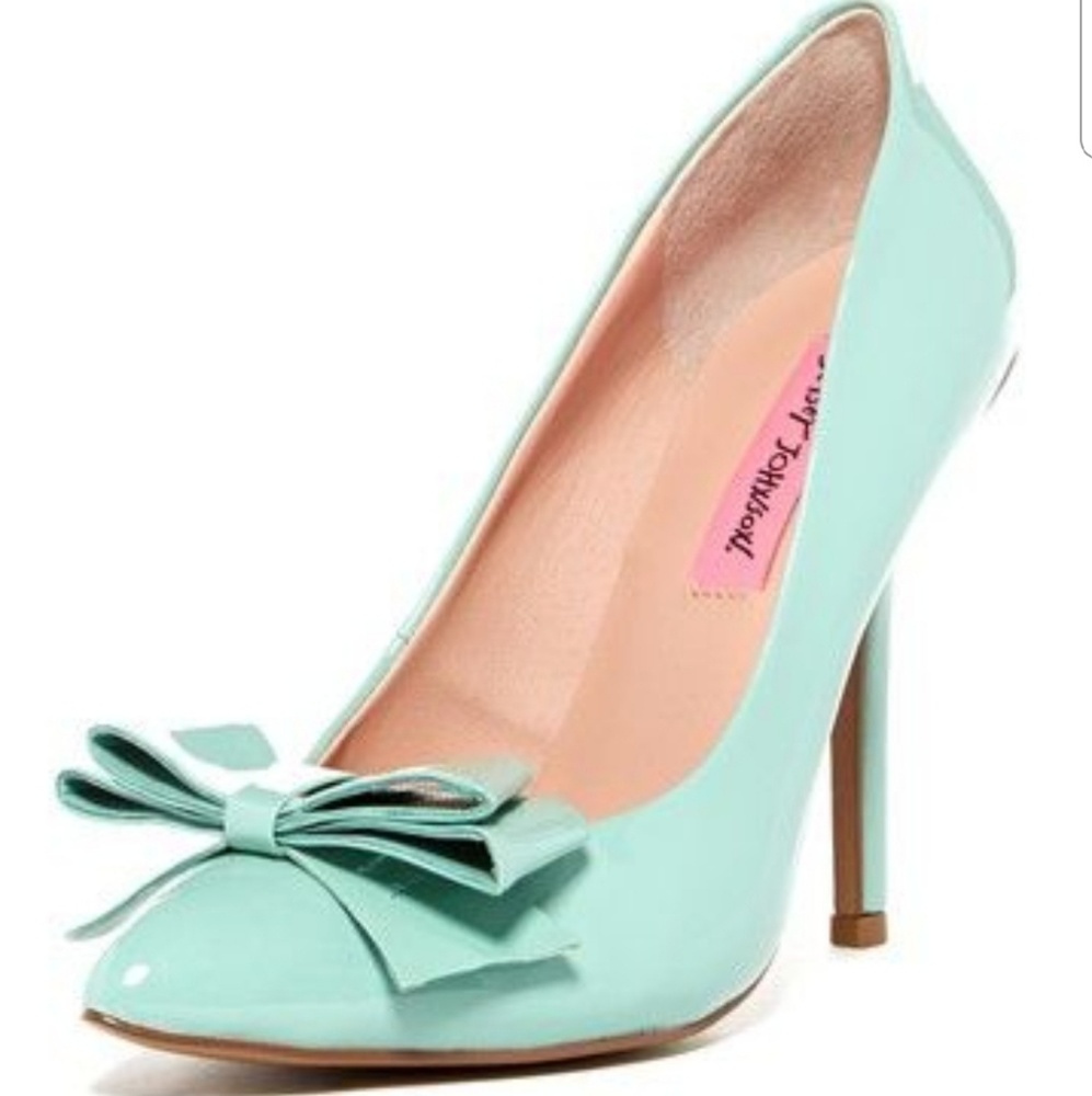 Betsey Johnson  Size 7 heels